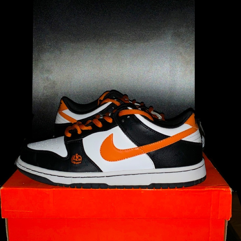 nike dunk halloween